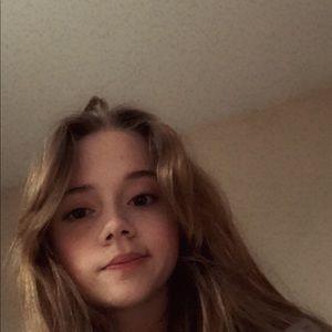 Meet your Posher, Anessa